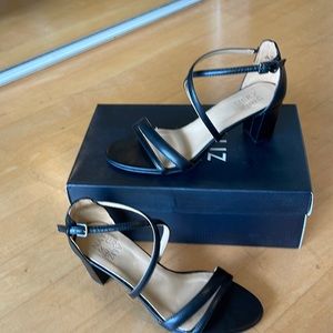 Naturalizer Becket Sandal